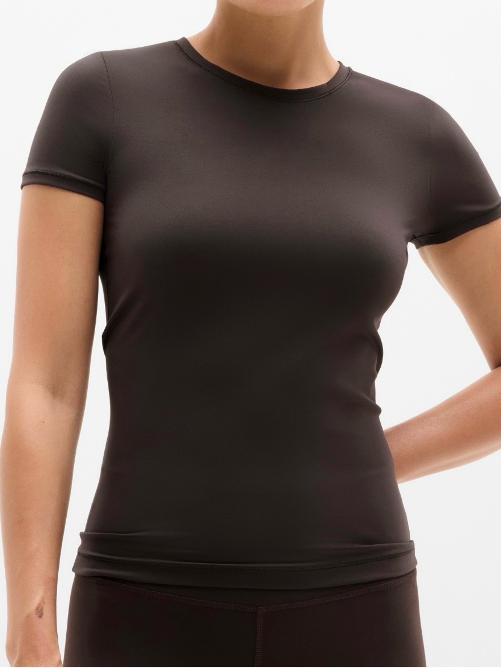 NEW Athleta BodyMove Crewneck Tee in Truffle